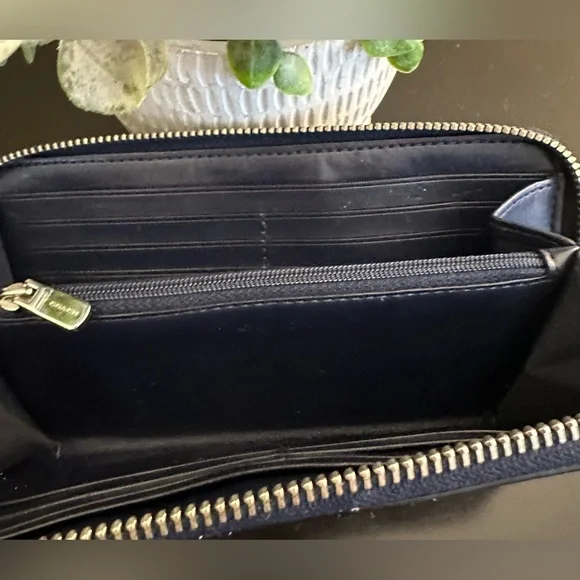 Coach Floral Tea Rose Cream Accordion Zip Wallet with Navy Interior - Picture 9 of 9